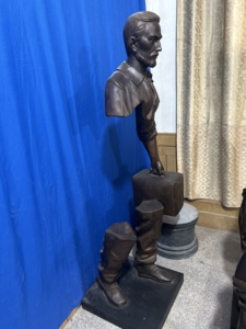 Estatuas de Bronce de Mano Humana Hueca de Tamaño Real Disponibles para Compra Inmediata, Estatuas de Bronce Personalizadas de Todo Tipo Disponibles - Product Image 3
