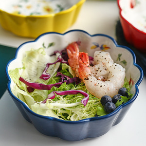 Tazones de Cerámica Estilo Japonés con Diseño Floral, Hechos a Mano, Aptos para Microondas, para Ensaladas, Pasta y Fiestas - Product Image 3