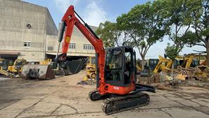 รถขุดขนาดเล็ก 3.5 ตัน ยี่ห้อ KUBOTA รุ่น U-35 แบบตีนตะขาบ ประหยัดน้ำมัน ใช้สำหรับงานเกษตร นำเข้าจากญี่ปุ่นแท้ มือสอง - Product Image 5