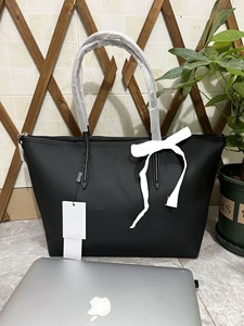 Tas Tote wanita baru modis desain terkenal kualitas tinggi tas bahu selempang wanita bergaya simpel - Product Image 2