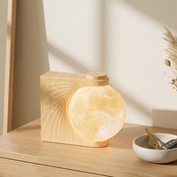 Despertador con Luz de Amanecer, Lámpara de Noche con Forma de Luna, Doble Alarma, Función de Repetición, 10 Opciones de Sonido y Efectos de Color para Dormitorio