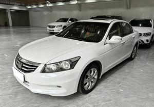 Honda Accord d'occasion haut de gamme 2011 2.4L <span class=keywords><strong>EXL</strong></span> Navi Blanc Berline de taille moyenne Véhicule d'occasion fiable à vendre - Product Image 2