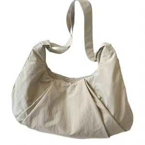 Nouveau sac plissé léger en nylon avec fermeture éclair, sac à bandoulière décontracté pour femme, sac à main moyen polyvalent - Product Image 5