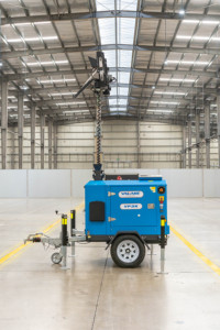 Tour d'éclairage hybride avec batterie au lithium pour une autonomie prolongée et une utilisation facile - Product Image 1