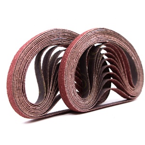 Cinghie leviganti in ceramica 984F P36 da 10x330mm <span class=keywords><strong>per</strong></span> levigare <span class=keywords><strong>carta</strong></span> <span class=keywords><strong>vetrata</strong></span> con <span class=keywords><strong>nastro</strong></span> abrasivo in metallo Premium - Product Image 1