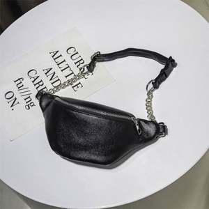 Échantillon gratuit Sac banane multi-usage de luxe imperméable en PU pour femmes avec chaîne - Product Image 4