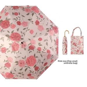 Parapluie pliant compact à trois volets pour femme adulte, avec tube en fer classique, poignée en bois, 8 baleines et protection UV, idéal pour les voyages - Product Image 4
