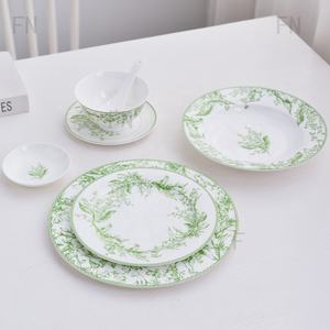 Juego de Vajilla y Platos de Porcelana con Diseño de Lirio de los Valles, Estilo Nórdico Minimalista, 32 Piezas, Venta al Por Mayor - Product Image 4