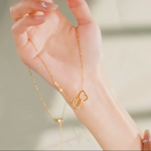 قلادة بقلبين متداخلين من التيتانيوم الصلب، تجلب الثراء وتحمي من الحساسية، قلادة عصرية أنيقة للرقبة - Product Image 4