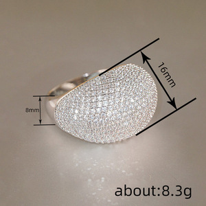 Anello Scintillante con Pavé per Donne, Elegante Gioiello da Dito alla Moda - Product Image 5