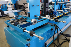 Máquina de Conformado de Perfiles de Acero PPGI/PPGL con Control PLC, Máquina de Conformado de Perfiles en C y Z, Máquina de Conformado de Correas - Product Image 5