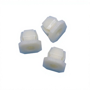Clip en plastique pour véhicules Chevrolet Buick Cadillac GM, matériau PP, fixation de la calandre du pare-chocs avant, 3919773 - Product Image 1