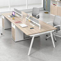 Escritorio de Oficina Moderno y Minimalista en Color Madera Natural, con Separación para Empleados, en Oferta