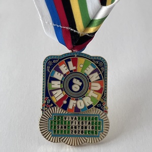 Médailles gravées promotionnelles de cadeaux d'affaires en alliage de zinc imprimés UV écologiques pour des sports et des jeux fabriqués au Vietnam - Product Image 2