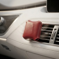 Désodorisant Auto Luxe Clip Grille Aération Diffuseur Zinc Cuir Évaporation Naturelle Parfum Durable Pour Véhicules Familiaux