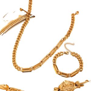 Juego de Joyería Fina de Moda para Mujer, Collar, Pulsera y Aretes con Números Romanos, Chapado en Oro de 18k, Resistente al Agua, con Diamantes, en Acero Inoxidable - Product Image 1