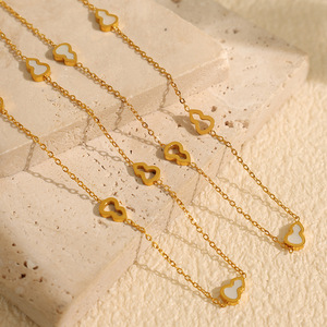 Collar de Aleación de Zinc con Forma de Corazón en Color Dorado para Regalo - Product Image 2