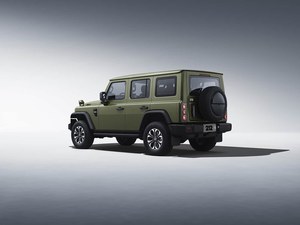 SUV Todoterreno 212 T01 2.0T Diésel, Aceleración Potente, Amplio Espacio de Carga, Interior Inteligente, Viajes al Aire Libre para Conductores Aventureros - Product Image 4