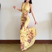 Set Rok Bodycon Slim Fit Tanpa Lengan dengan Atasan Halter Bermotif Bunga Manis untuk Wanita, Mode Musim Semi/Panas 2026