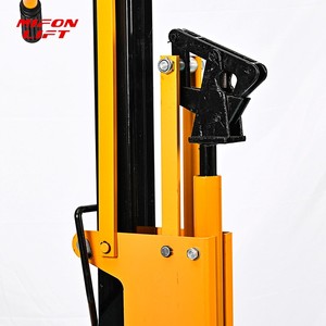รถยกถังไฮดรอลิกแบบแมนนวล MIFONLIFT รับน้ำหนัก 300 กก. พร้อมที่หนีบแบบปากนกอินทรี ขนาด 200 ลิตร สำหรับยกถังเหล็กและถังพลาสติก - Product Image 5