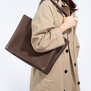 Sac à main décontracté pour femmes de grande capacité personnalisé par un designer avec deux sangles en cuir PU souple - Product Image 2