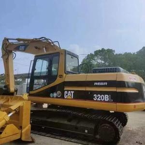 Vente à bas prix d'une excavatrice sur chenilles Caterpillar 320BL d'occasion en provenance du Japon, de haute qualité et en stock. - Product Image 2