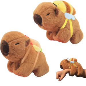 Bracelets à claquer B957 en forme d'animaux, jouet en peluche Capybara, peluches câlines à claquer, bracelets mignons pour enfants, cadeaux d'anniversaire, fournitures pour cadeaux, bracelet en peluche - Product Image 1