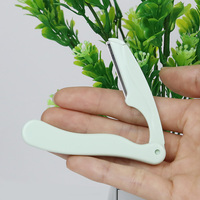 Tondeuse à sourcils pliable compacte avec couvercle de protection de la lame, outil de maquillage sûr pour le soin des sourcils