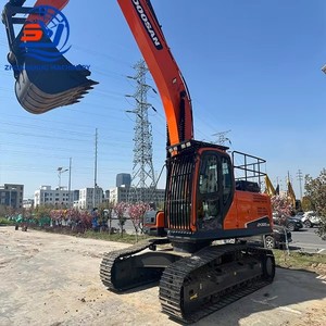 Excavadora de cadenas Doosan DX300LC-9C de 15 toneladas con cazo de excavación de 0.18m³ de capacidad, equipo de construcción usado. - Product Image 1