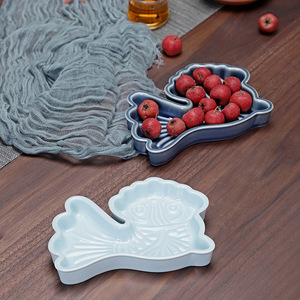 Chinese <b>Retro</b> Fish Shape Porcelain Fruit Plate For Wedding <b>Dining</b> <b>Table</b> Decorative Tray - Product Image 1