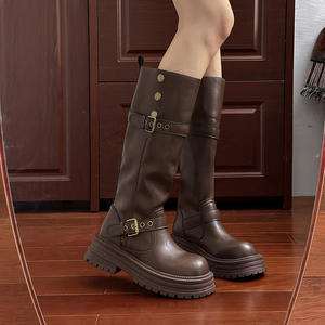 اثنين من الملابس سميكة نعل الركبة عالية الأحذية النسائية الرجعية النمط البريطاني متسابق الأحذية مع زر إغلاق مايلارد كل مباراة أحذية الشتاء - Product Image 4