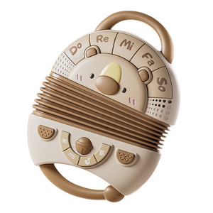 Acordeón Musical de Juguete al por Mayor, Multifuncional, con Teclas, Diseño de Oso Adorable, Luz Musical, Batería Recargable - Product Image 1