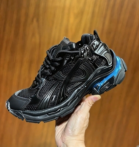 Nouvelles baskets de sport décontractées 2026 de luxe avec design LED, en fibre de polyuréthane, chaussures de marche respirantes de haute qualité pour hommes - Product Image 4