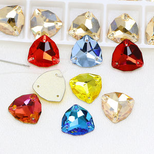 Dongzhou Cristaux Flatback Non Hotfix Coudre sur Strass Triangle Forme Perles de Cristal Accessoires de Couture pour Robe et Chaussures - Product Image 6