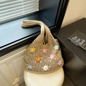 Sac tricoté à motif rayé de la série Forêt Tendance, doublure en coton, porté main ou épaule, fermeture ouverte, décoration florale - Product Image 4