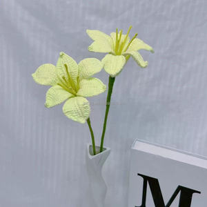 Fiori di Lana Lavorati a Mano all'Ingrosso per Fabbriche OEM, Bouquet di Fiori Intrecciati, Steli di Fiori per Decorazioni di Negozi di Fiori, Fiori all'Uncinetto - Product Image 3