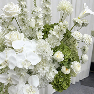 Arreglo Floral en Cascada de Orquídeas Blancas Frescas y Follaje Verde, Flor Artificial para Base de Letrero de Bienvenida de Boda - Product Image 4