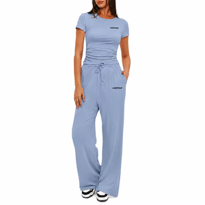 Nouvel ensemble décontracté 2 pièces pour femme : haut plissé à manches courtes et pantalon skinny taille haute, sportswear uni, printemps, écoresponsable - Product Image 4