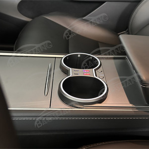 ลูกบิดน้ำหอมฮับ USB สำหรับเทสลารุ่น<span class=keywords><strong>3</strong></span> Y ที่วางแก้วคอนโซลกลางรถยนต์แบบชาร์จเร็วใหม่พร้อมไฟ RGB - Product Image 6