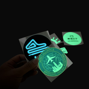 Tùy Chỉnh In Tự Dính Chết Cắt Sáng <span class=keywords><strong>Sticker</strong></span> Phát Sáng Trong Bóng Tối Nụ Hôn Cắt <span class=keywords><strong>Sticker</strong></span> Không Thấm Nước Nhãn - Product Image 4