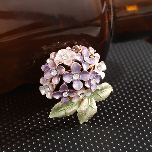 Broche de Hortensia con Flores Rosas y Moradas, de Aleación de Zinc, Regalo para Mujer, Diseño de Flor con Engaste de Garra - Product Image 2