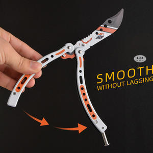 Cuchillo giratorio de hoja para principiantes con logotipo láser de acero inoxidable para accesorios de juego CSGO y entrenamiento de supervivencia al aire libre - Product Image 4