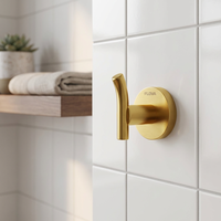 Ensemble d'accessoires de salle de bain contemporains en laiton brossé doré, suite d'articles sanitaires modernes pour projets hôteliers