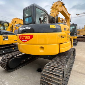 Excavadora usada KOMATSU PC75US Precio económico excelente rendimiento Excavadora usada KOMATSU en venta - Product Image 1