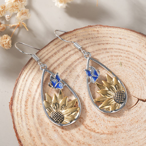 Orecchini a goccia con girasole da donna, stile pittura a olio con farfalle, gioielli alla moda - Product Image 4