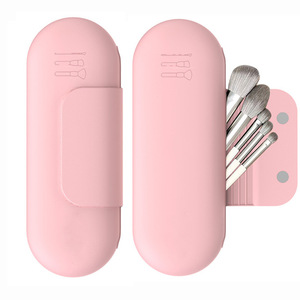 Sac de rangement multifonctionnel en silicone anti-poussière à forte absorption magnétique grande capacité, nouveau sac de beauté transfrontalier - Product Image 5