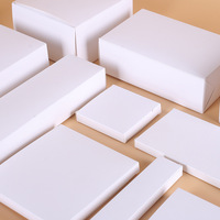 Petites boîtes blanches pour emballages de cartes e-commerce, boîtes en carton blanc à livraison rapide, boîtes d'emballage imprimées en couleur