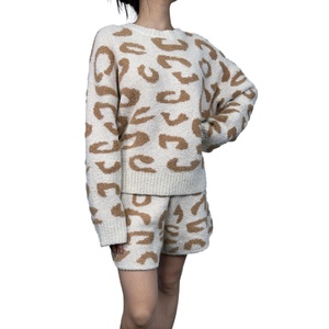 Pull en laine respirant à col rond personnalisé pour femme, motif dessin animé, collection hiver, offre spéciale - Product Image 4