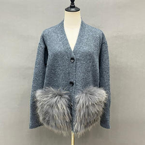 Design personnalisé détachable en fourrure <span class=keywords><strong>v</strong></span>éritable poche simple boutonnage pull col <span class=keywords><strong>V</strong></span> tricoté cardigan pour les femmes - Product Image 3