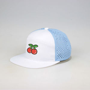 Gorra de Béisbol Personalizada para Hombre, 6 Paneles, Logotipo Bordado, Orificios Cortados con Láser, Dos Tonos, Poliéster, Visera Plana, Cierre a Presión - Product Image 2